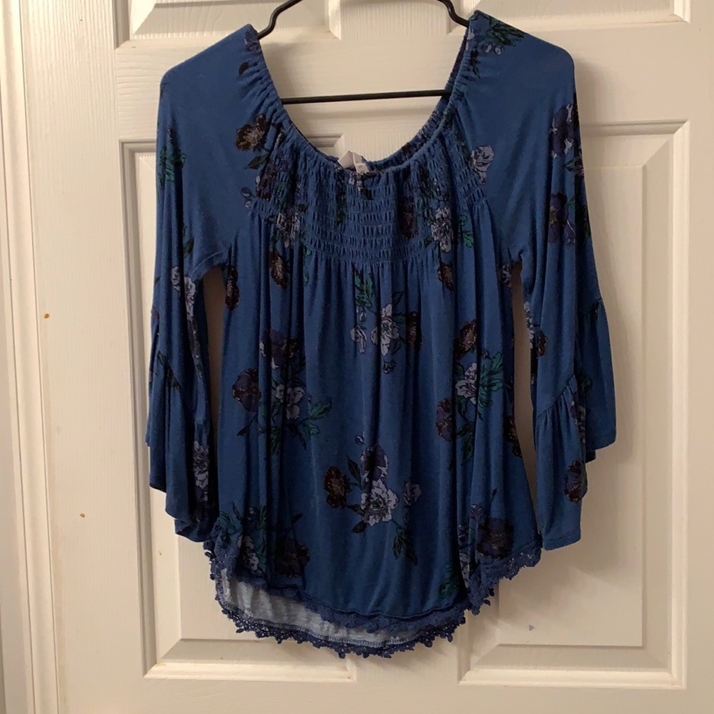 Professional top. Blue size small